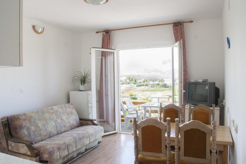 House Baglija Daire Lumbarda Oda fotoğraf